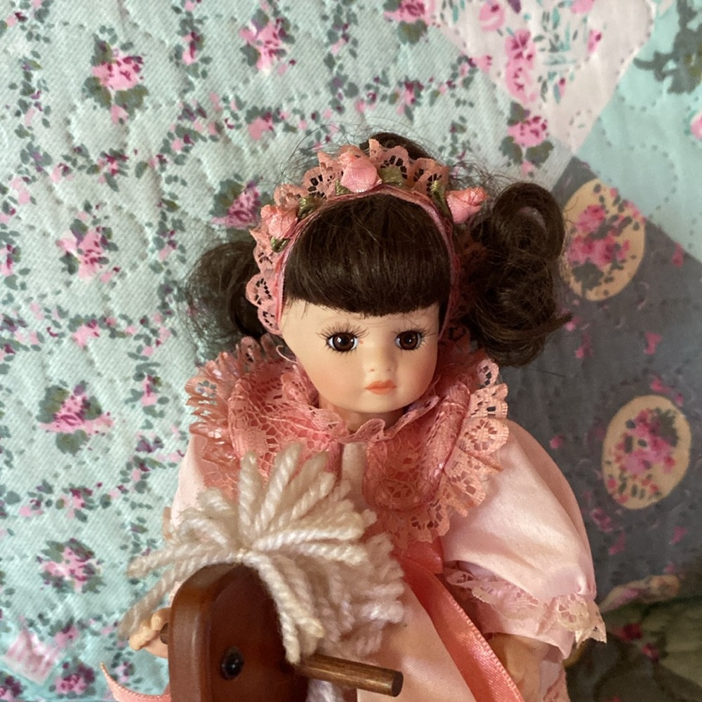 Emerald Doll Collection - Picture 2 of 12
